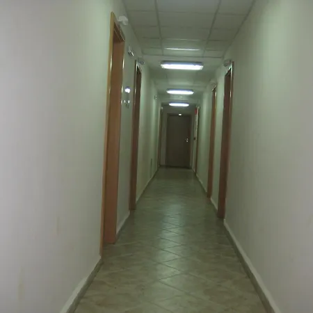 Restaurant Popini Laki فندق 2*