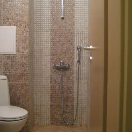 Restaurant Popini Laki 2*