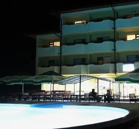 Restaurant Popini Laki