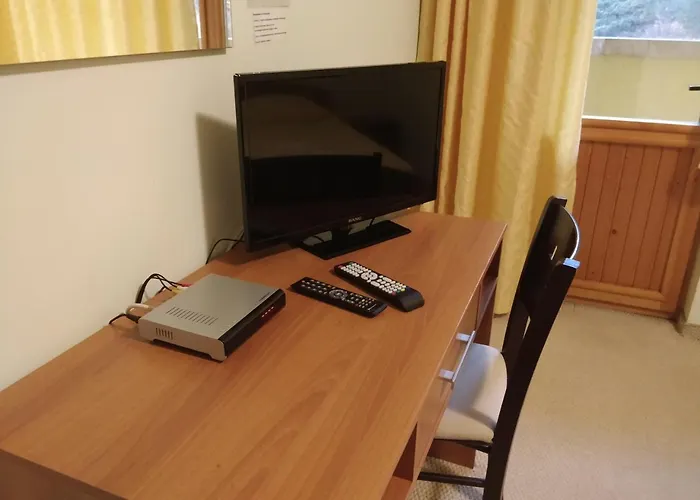 Restaurant Popini Laki 호텔 야고디나